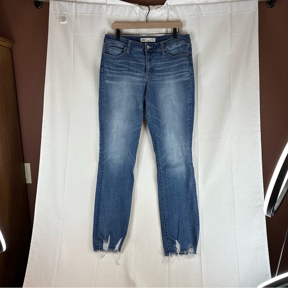 BKE Women’s Size 30x31.5 Denim Jeans Gabby Fit High Rise Curvy Straight Stretch - Picture 2 of 14